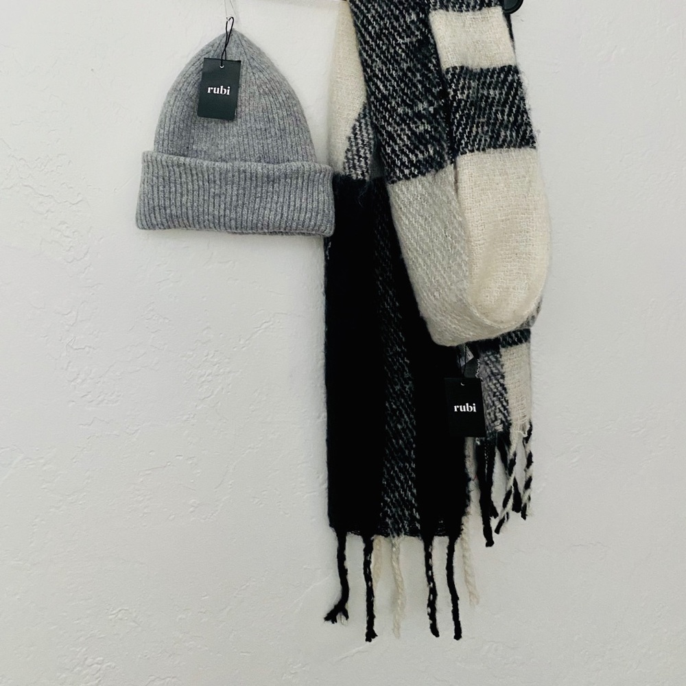 Rubi scarf and beanie combo NWT